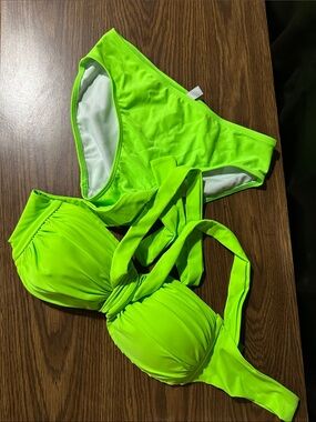 Neon Green Women’s Bikini Set - Push-Up Top & Classic Bottom